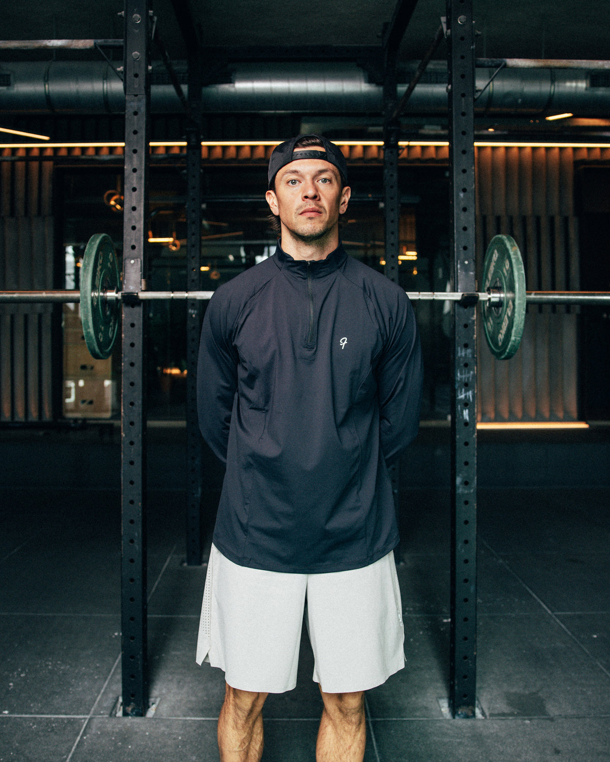 men's longsleeve.